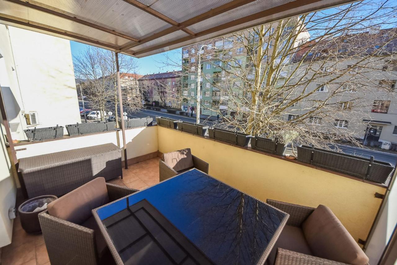 City Komfort Terrace Kosice Ngoại thất bức ảnh